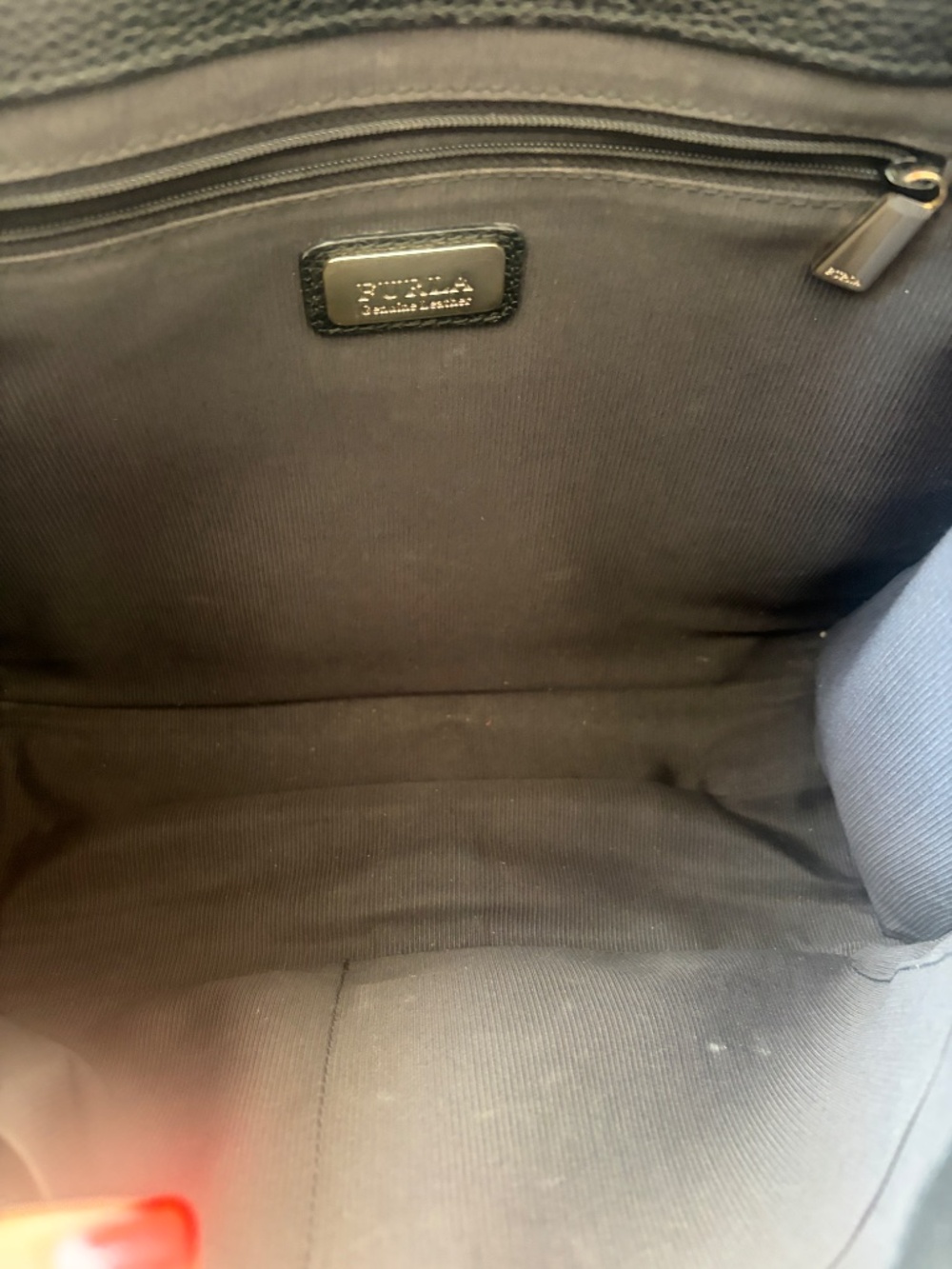 Furla Julia Medium Black Leather Shoulder Bag - Picture 14 of 15
